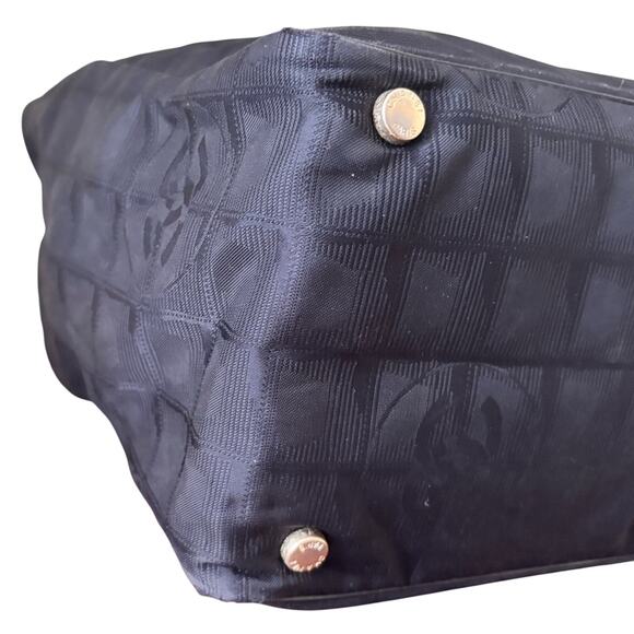 CHANEL New Travel Line Tote MM - Black Nylon Jacquard Leather Tote Bag ✨ - Picture 6 of 10